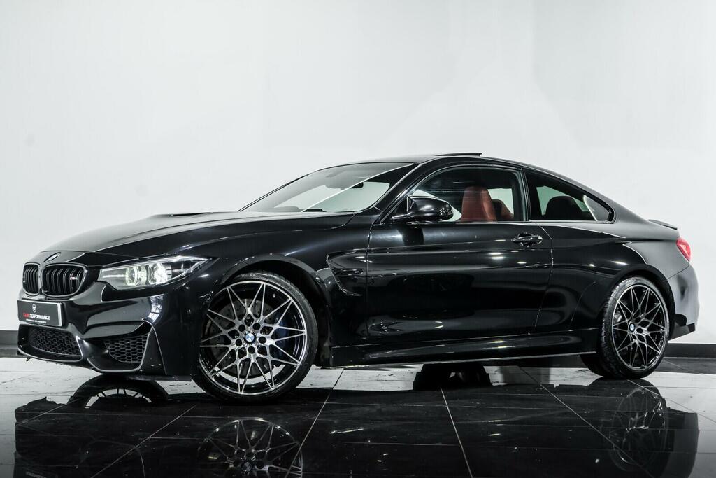 BMW M4 Competition Black #2