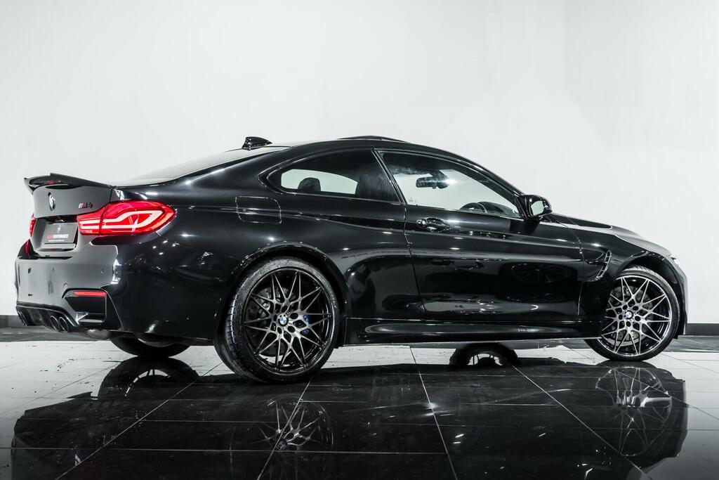 BMW M4 Competition Black #3
