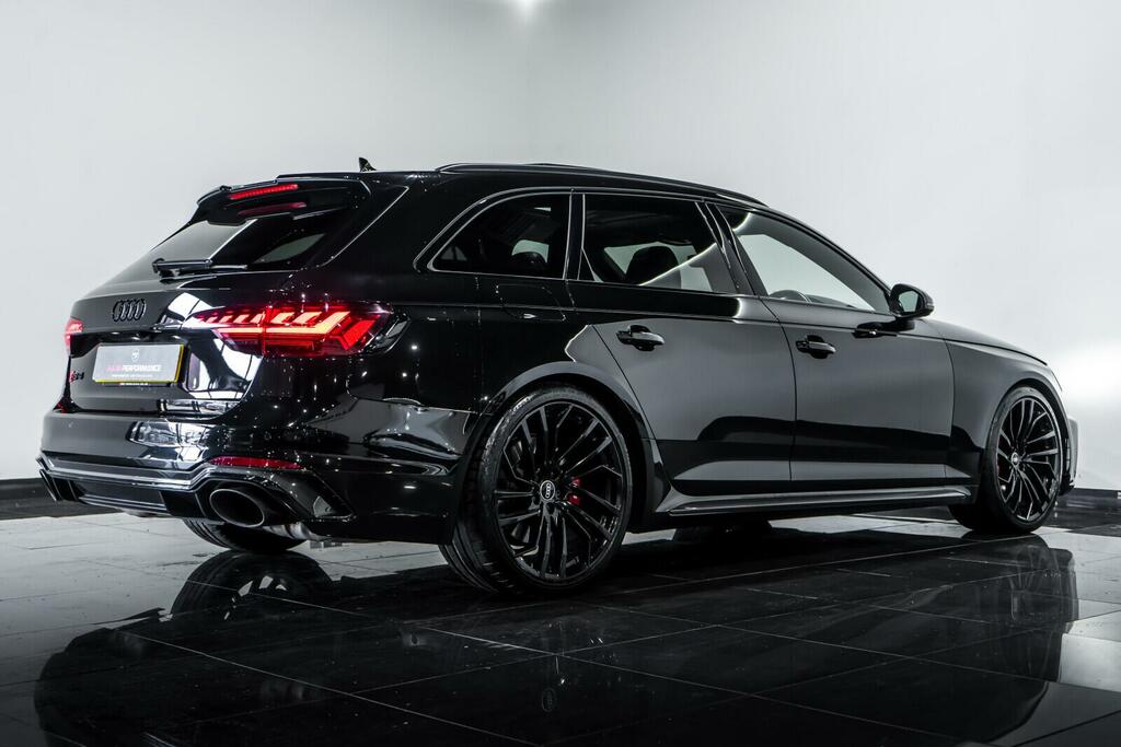 Audi RS4 Avant Carbon Black Black #6