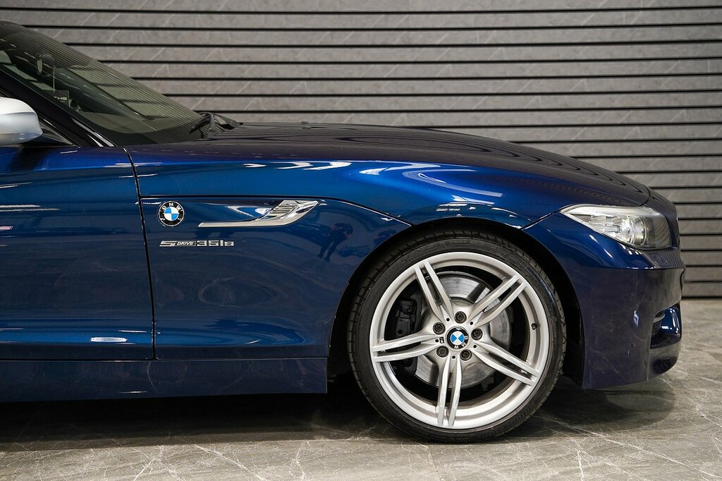 BMW Z4 Convertible White #21