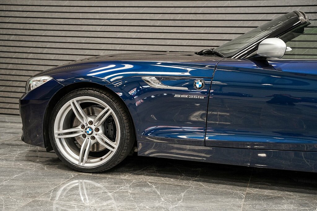 BMW Z4 Convertible White #18