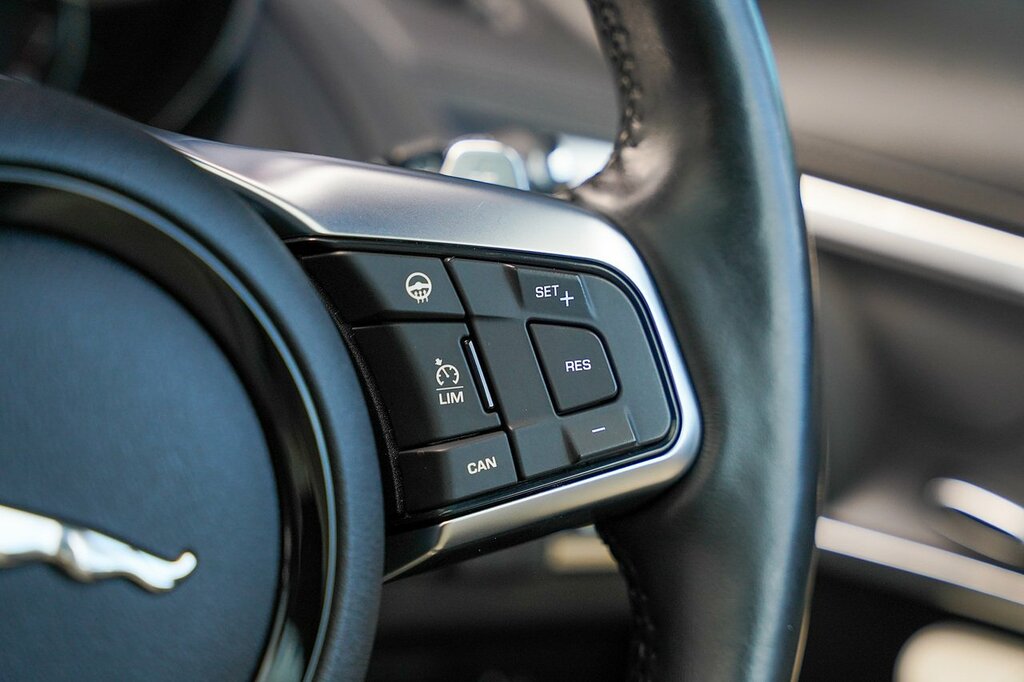 Jaguar F-Type 5.0 V8 Svr Awd Euro 6 Ss White #17