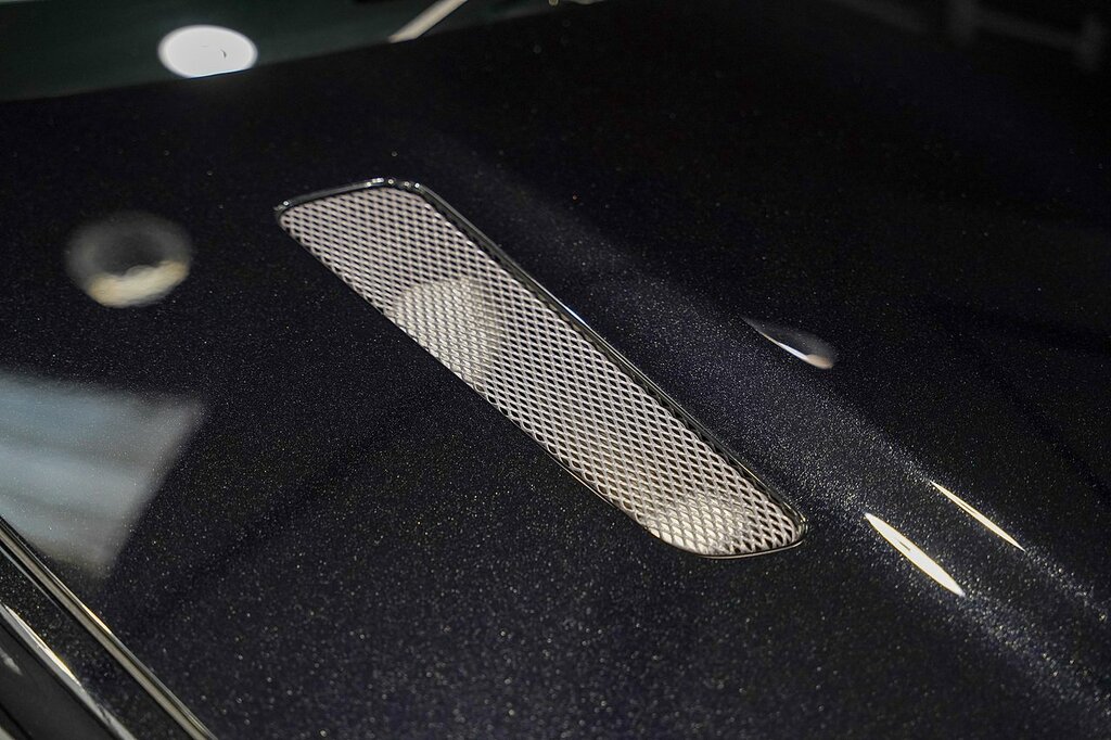 Aston Martin DB9 V12 Black #28
