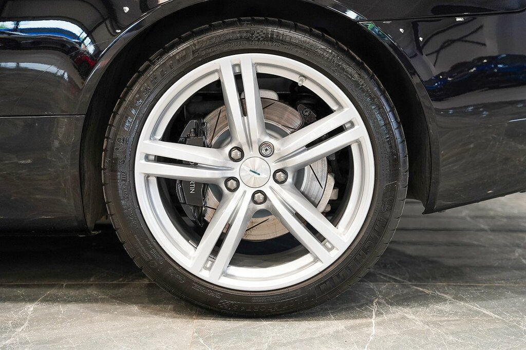 Aston Martin DB9 V12 Black #7