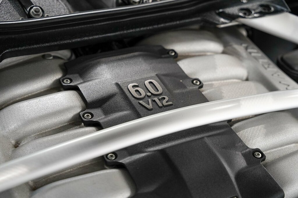Aston Martin DB9 V12 Black #14