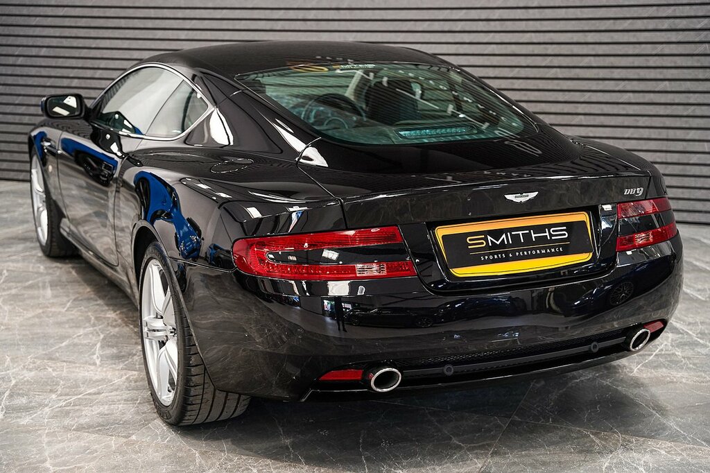 Aston Martin DB9 V12 Black #25
