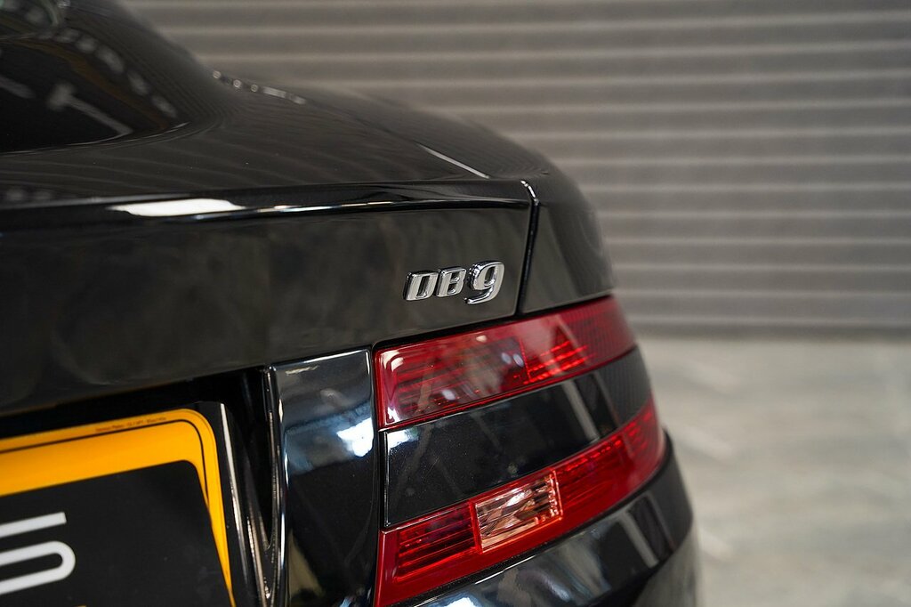 Aston Martin DB9 V12 Black #30