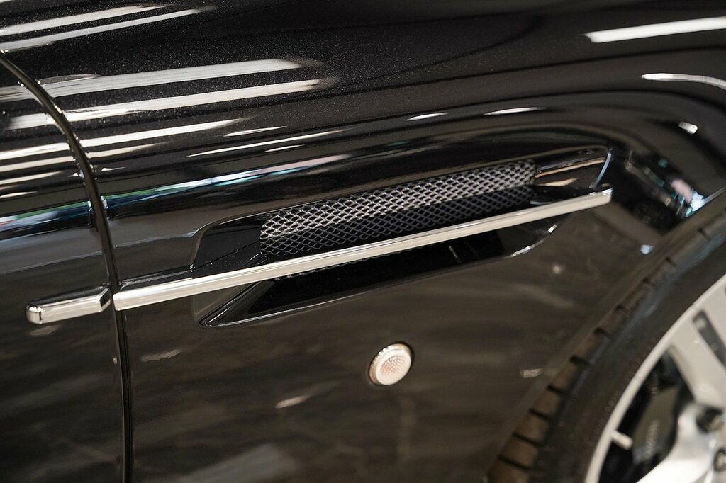 Aston Martin DB9 V12 Black #29