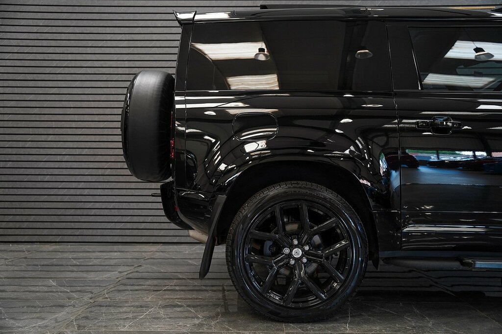 Land Rover Defender 90 D250 Mhev X-dynamic Hse Black #5