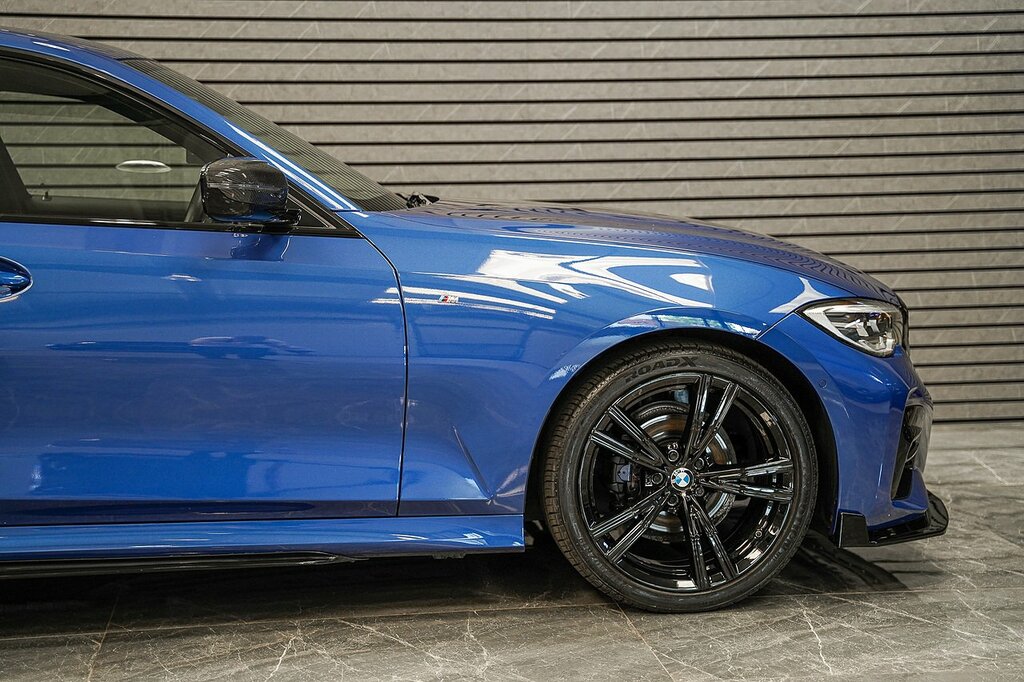 BMW 3 Series 318I M Sport Blue #3