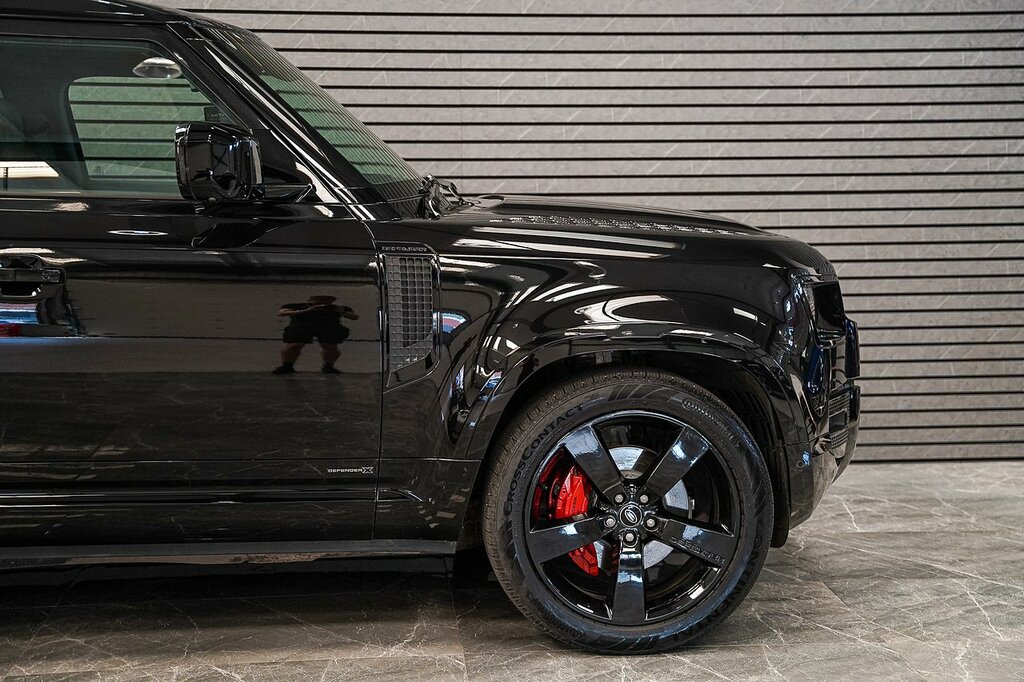 Land Rover Defender 110 D300 Mhev X Black #6