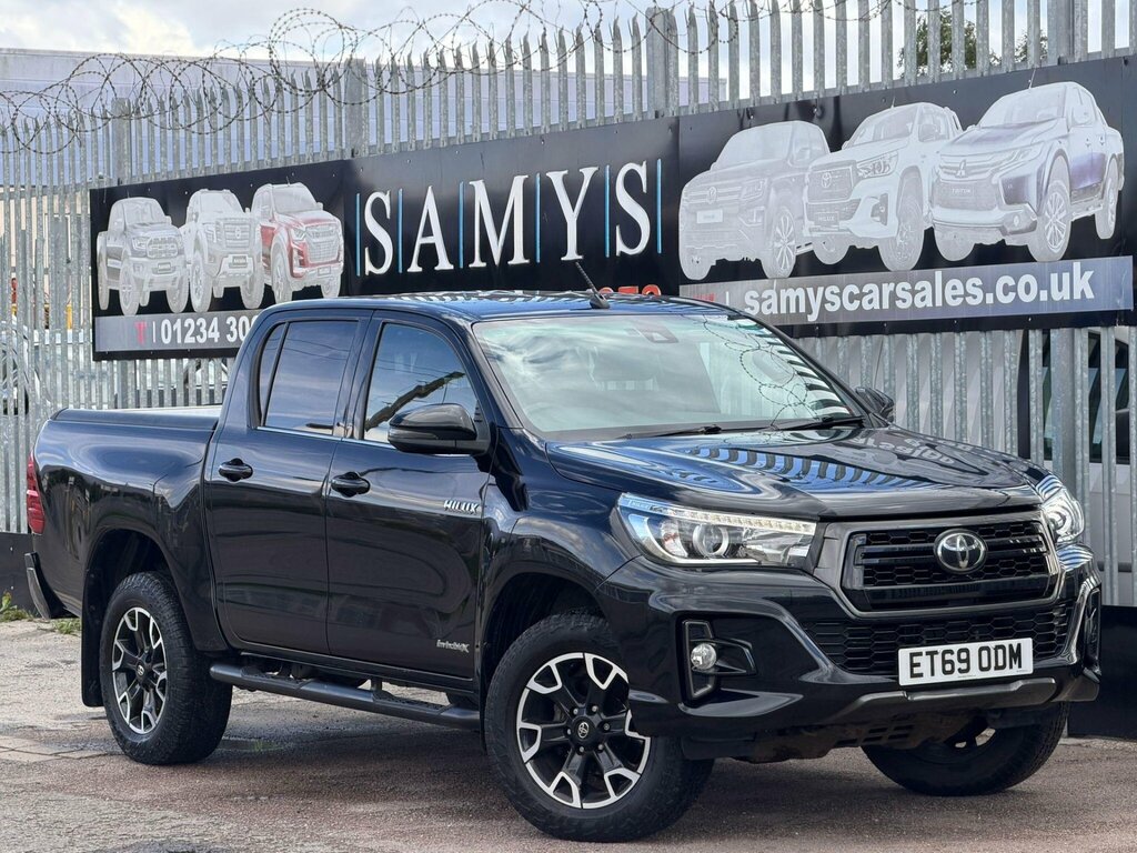 Toyota HILUX 2.4 D-4d Invincible X 4Wd Euro 6 Ss T Black #4