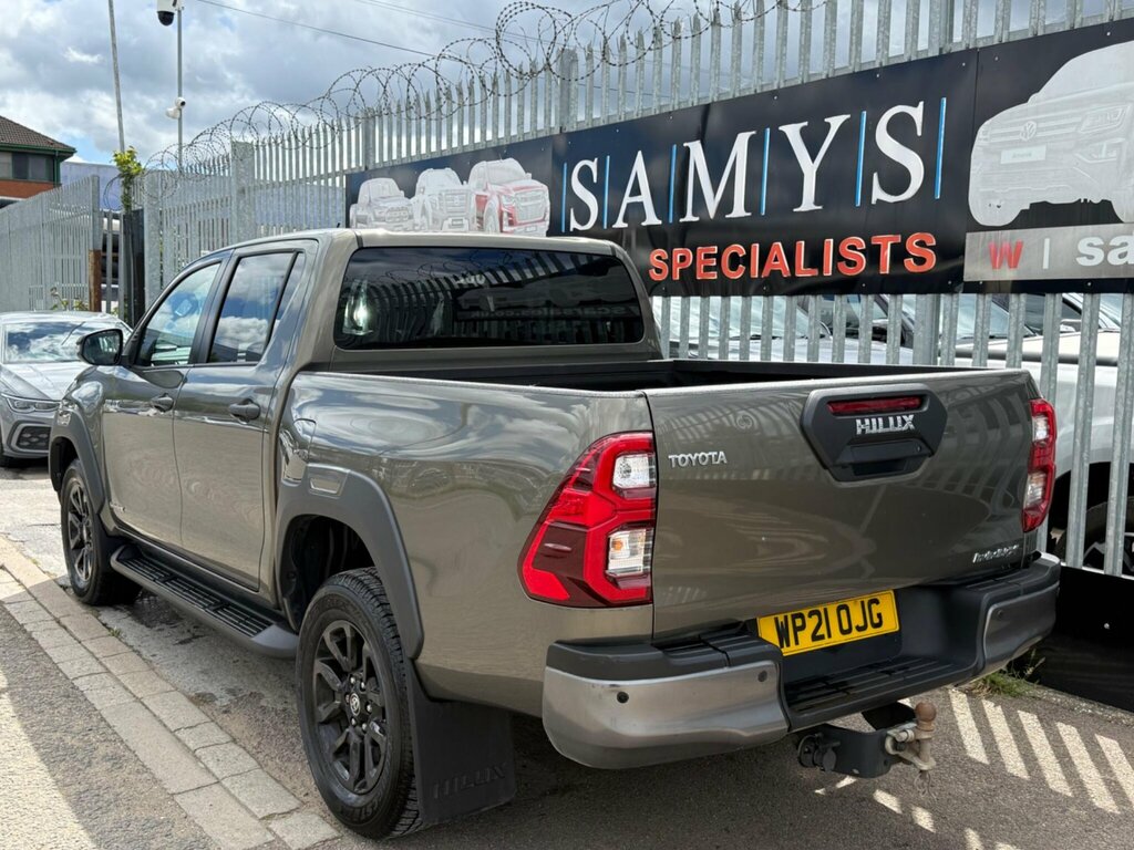 Toyota HILUX Invincible X Dcab Pick Up 2.8 D-4d Black #16