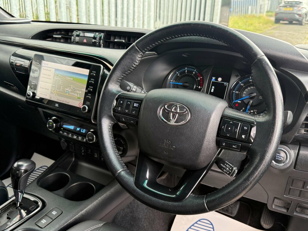 Toyota HILUX 2.8 D-4d Invincible X 4Wd Euro 6 Ss Brown #6