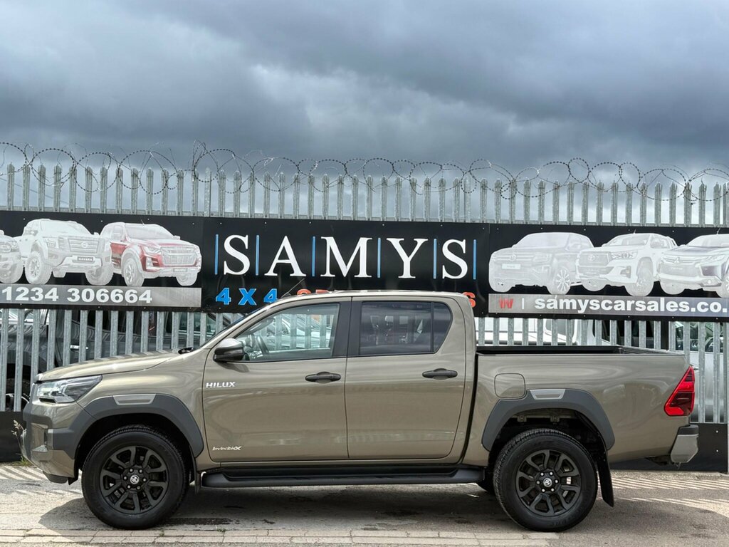 Toyota HILUX 2.8 D-4d Invincible X 4Wd Euro 6 Ss Brown #4