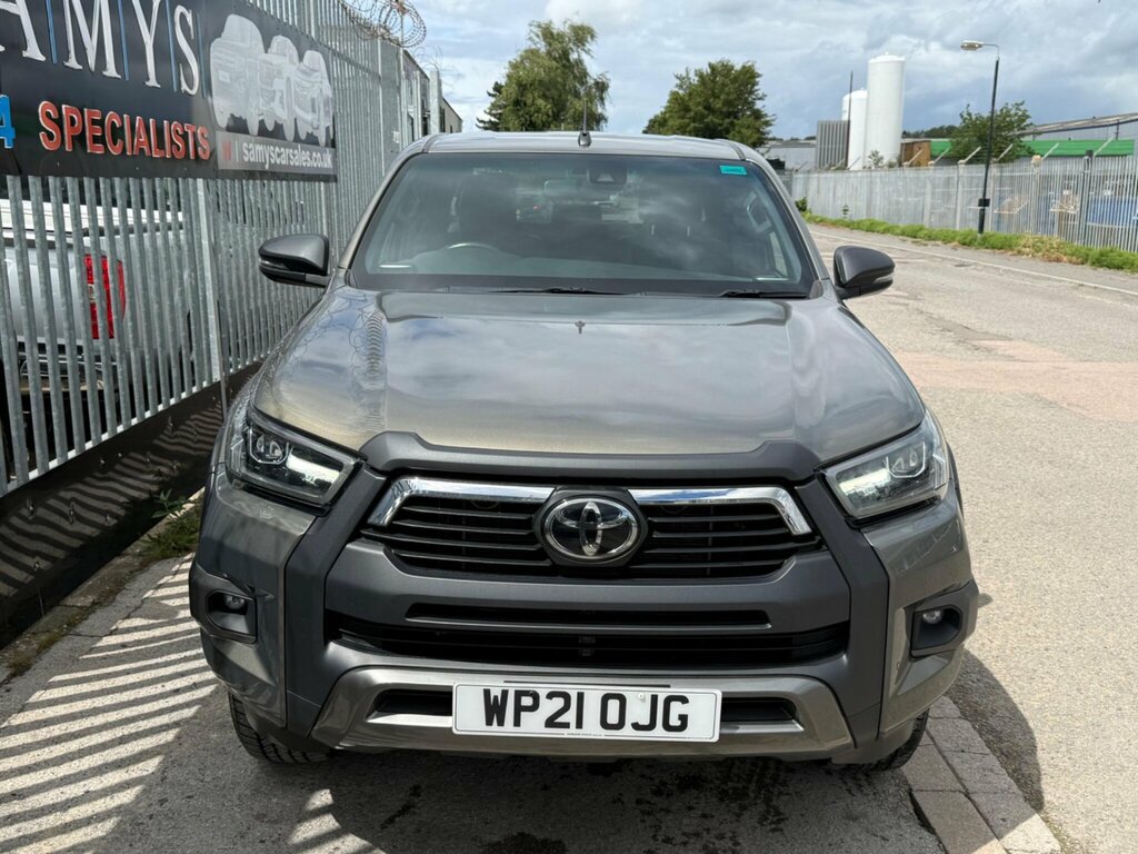 Toyota HILUX 2.8 D-4d Invincible X 4Wd Euro 6 Ss Brown #2