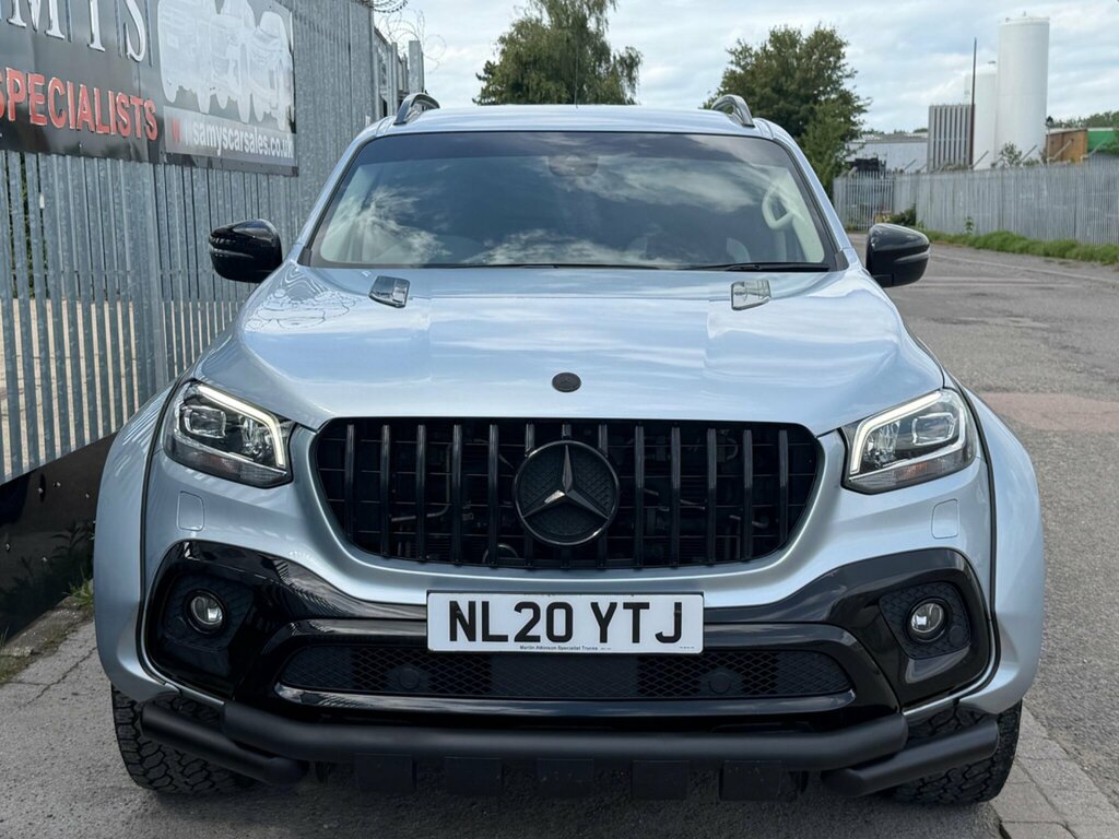 Mercedes-Benz X Class Pickup White #16