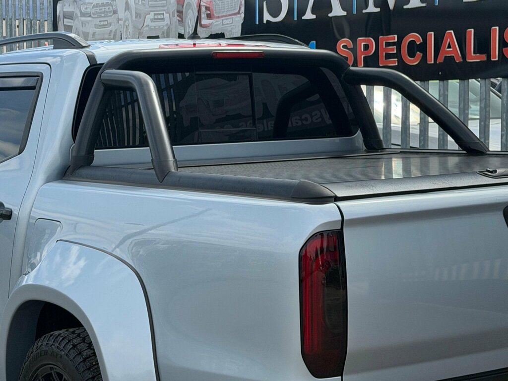 Mercedes-Benz X Class Pickup White #21