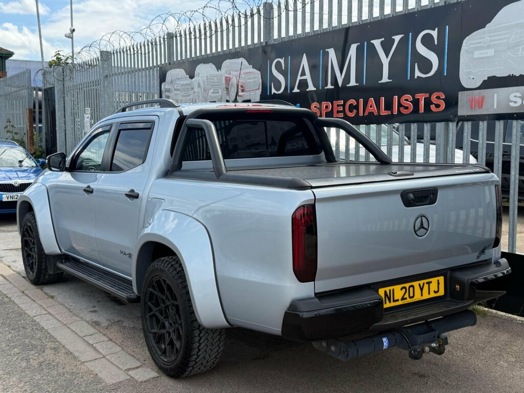 Mercedes-Benz X Class Pickup White #45