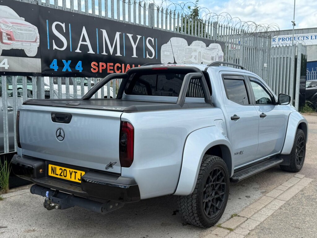 Mercedes-Benz X Class Pickup White #46
