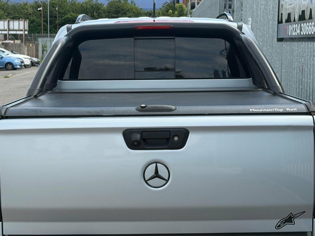 Mercedes-Benz X Class Pickup White #20