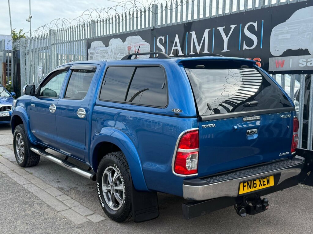 Toyota HILUX D-4d Active Pickup Double White #57