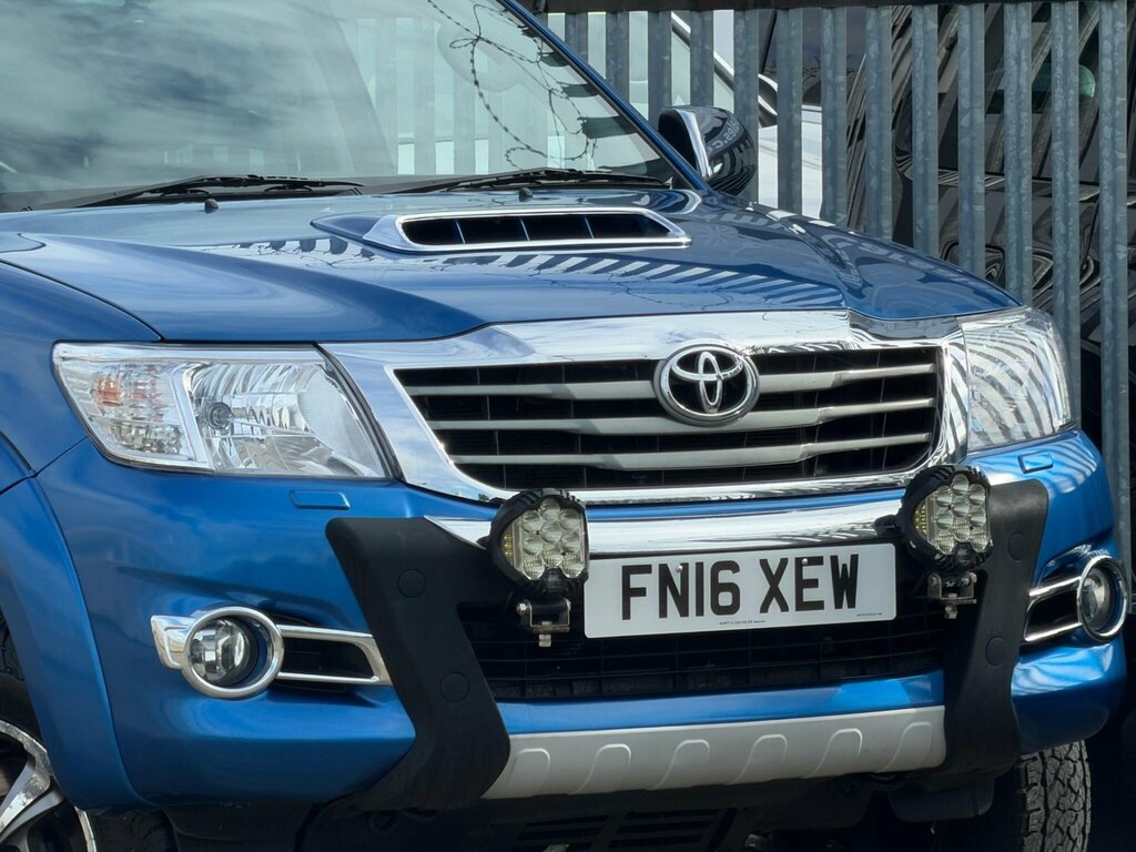 Toyota HILUX D-4d Active Pickup Double White #12