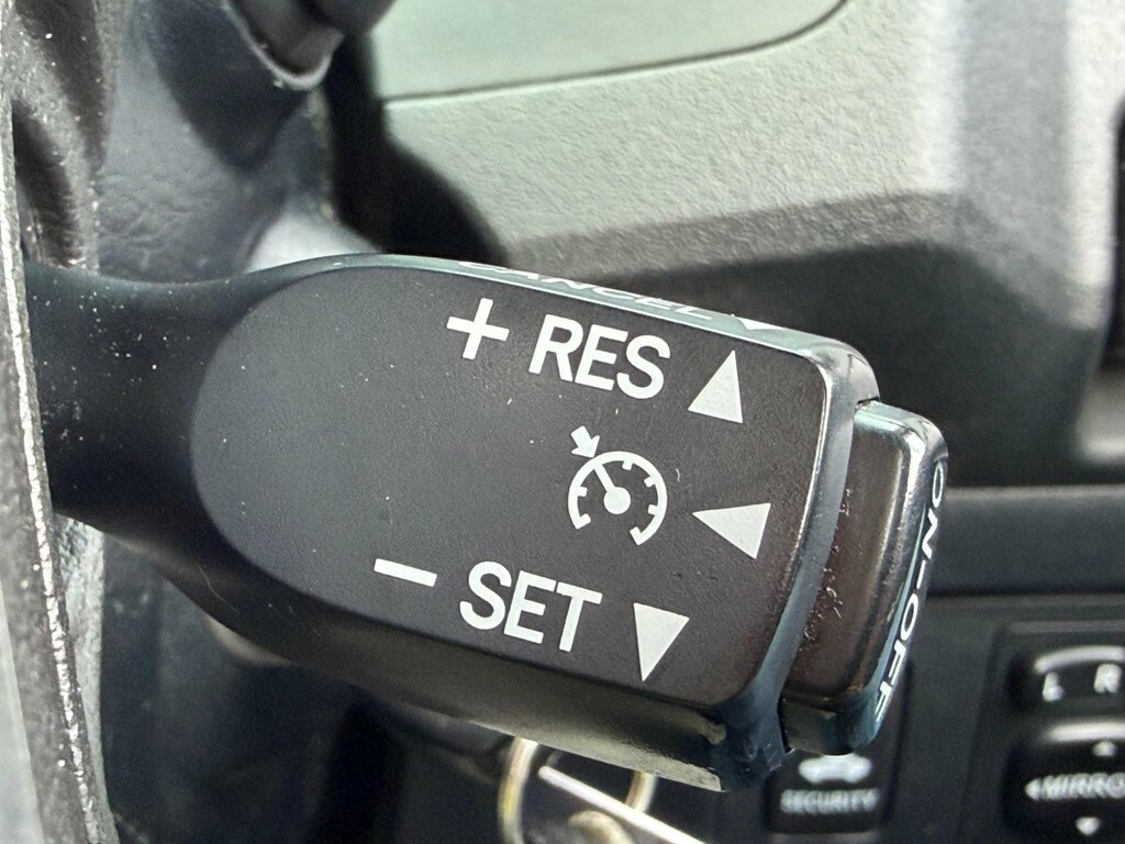 Toyota HILUX D-4d Active Pickup Double White #45