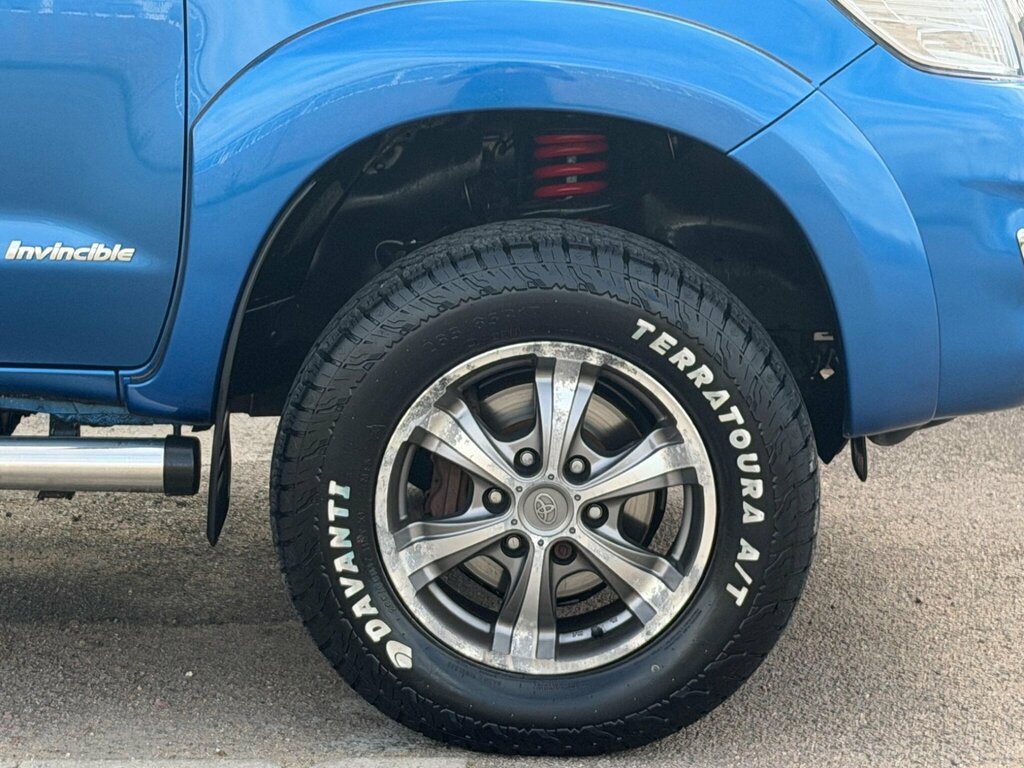 Toyota HILUX D-4d Active Pickup Double White #54