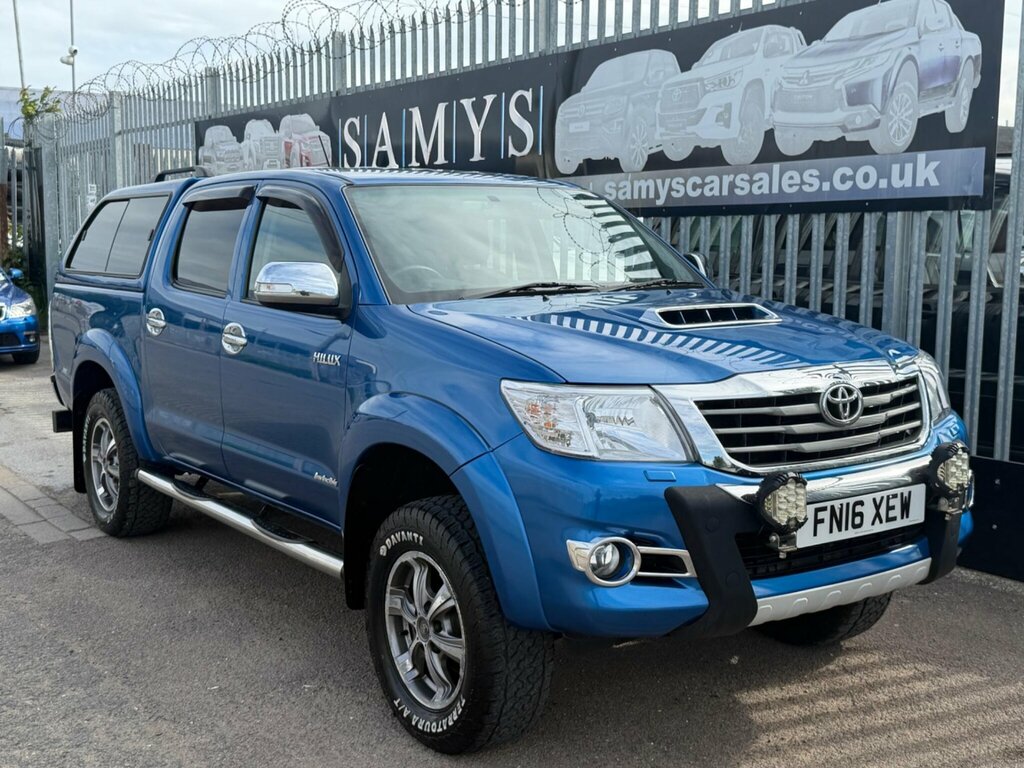 Toyota HILUX D-4d Active Pickup Double White #55