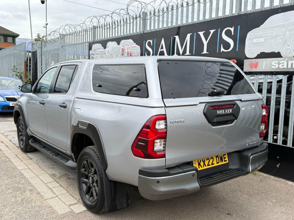 Toyota HILUX Invincible Dcab Pick Up 2.8 D-4d Grey #16