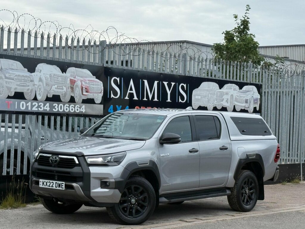 Toyota HILUX 2.8 D-4d Invincible X 4Wd Euro 6 Ss Silver