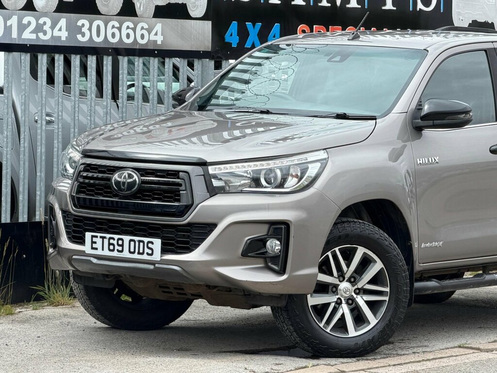 Toyota HILUX 2.4 D-4d Invincible X 4Wd Euro 6 Ss T Brown #4