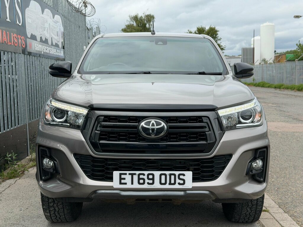 Toyota HILUX 2.4 D-4d Active White #8