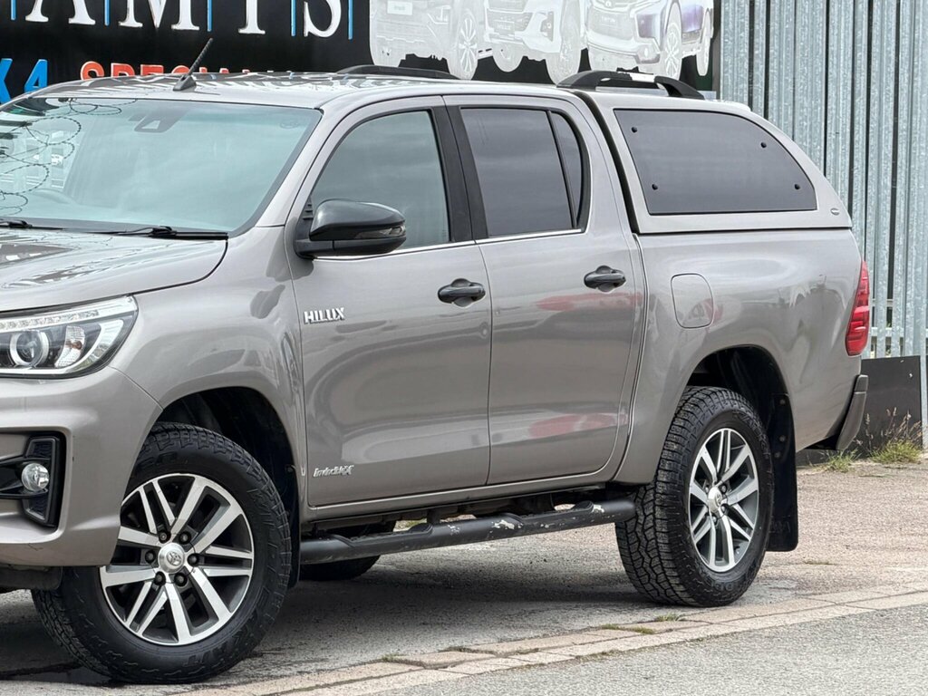 Toyota HILUX 2.4 D-4d Invincible X 4Wd Euro 6 Ss T Brown #3