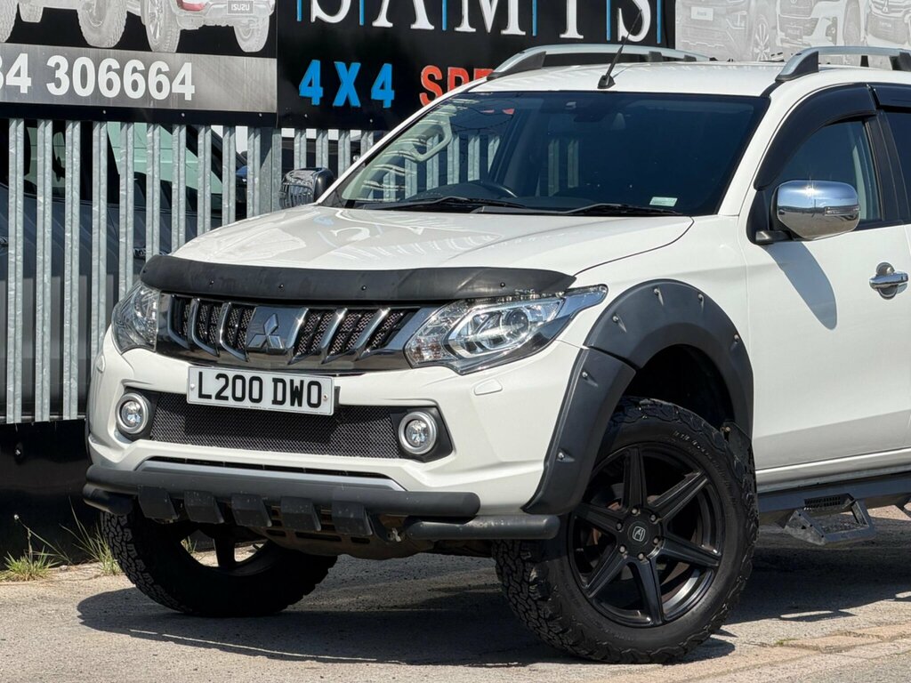Mitsubishi L200 2.4 Di-d Dc Barbarian 4Wd Euro 6 White #4