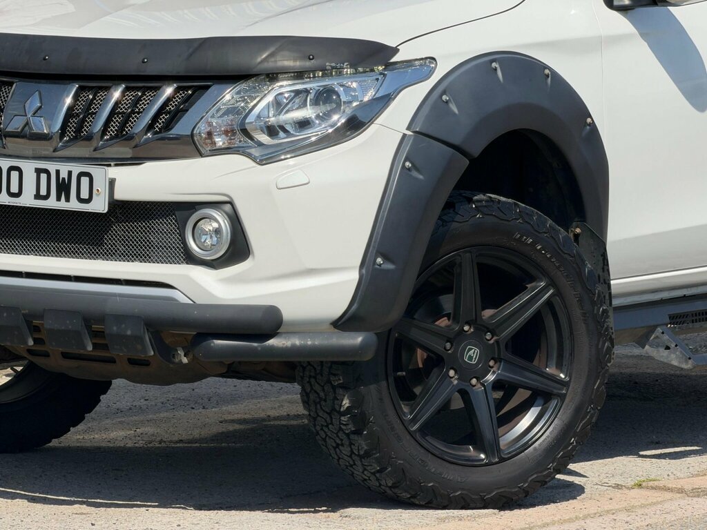 Mitsubishi L200 2.4 Di-d Dc Barbarian 4Wd Euro 6 White #6
