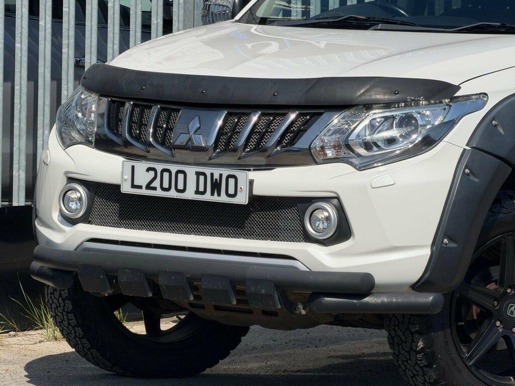 Mitsubishi L200 2.4 Di-d Dc Barbarian 4Wd Euro 6 White #5