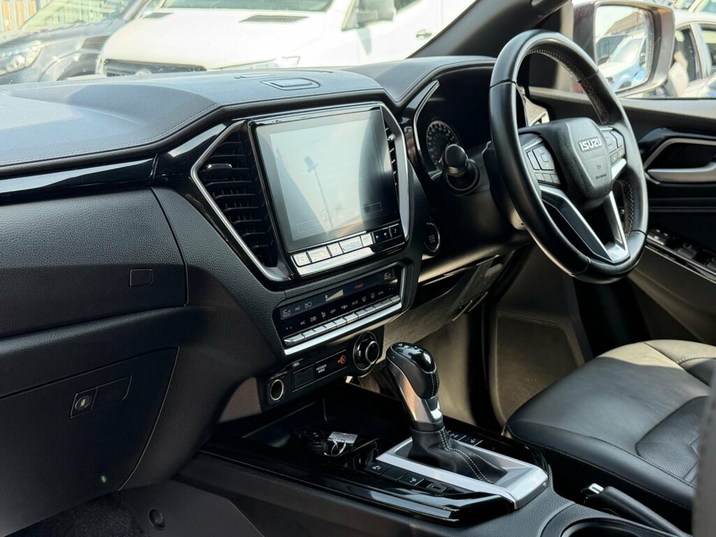 Isuzu D-Max At35 Cab Blue #28