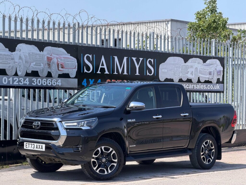 Toyota HILUX 2.4 D-4d Invincible 4Wd Euro 6 Ss Black #2