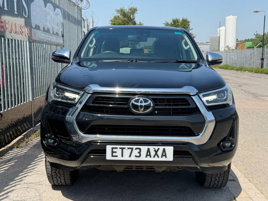 Toyota HILUX 2.4 D-4d Active White #7