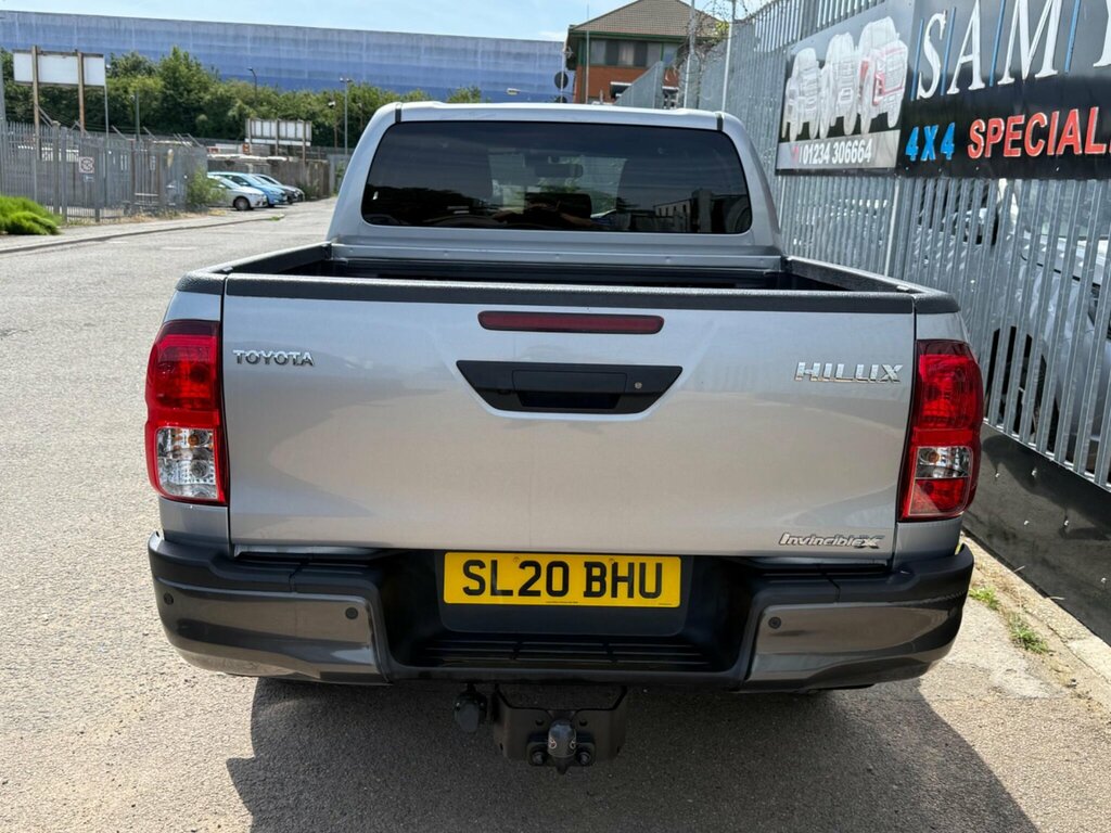 Toyota HILUX 2.4 D-4d Invincible X 4Wd Euro 6 Ss T Silver #5