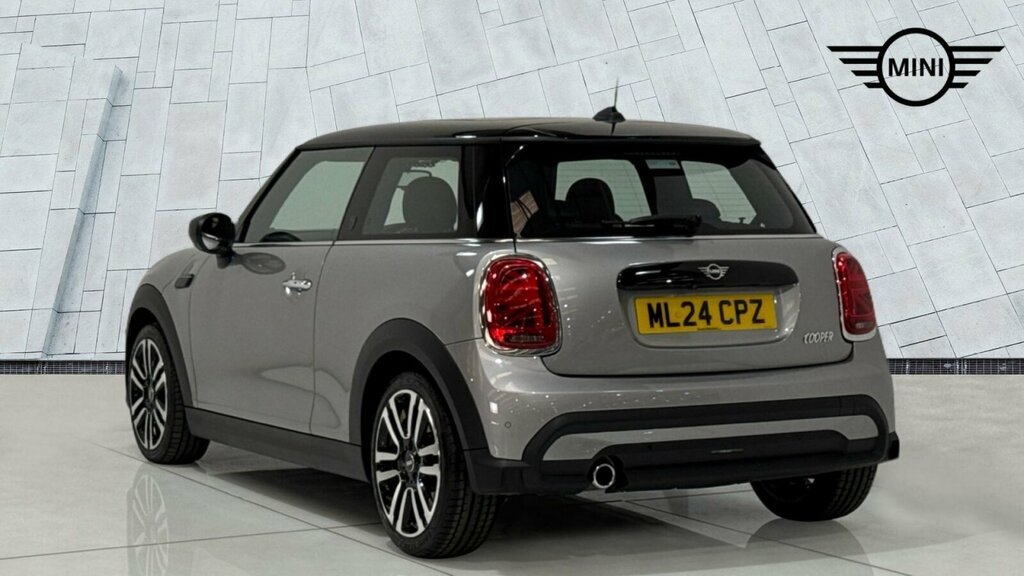 Mini Hatch 3-Door Hatch Cooper Exclusive ML24CPZ Silver #3