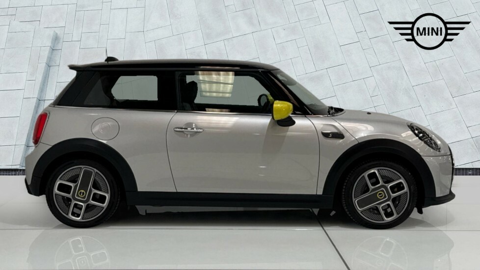 Mini Hatch Level 2 WR71ZJZ White #3