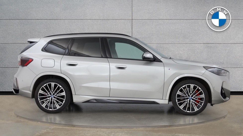 BMW iX1 Ix1 Edrive20 M Sport Silver #5