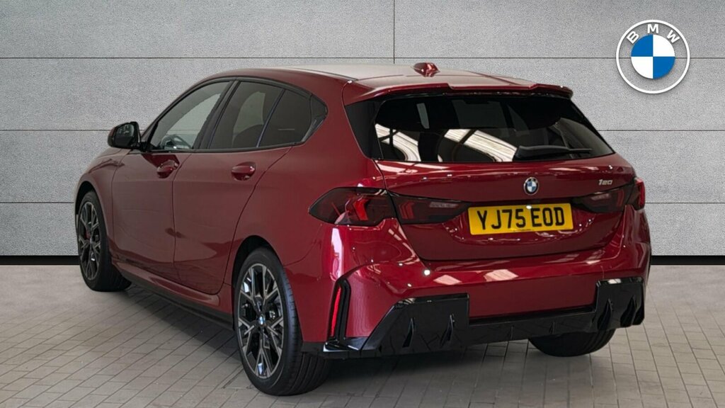 BMW 1 Series 120 M Sport YJ75EOD Red #4