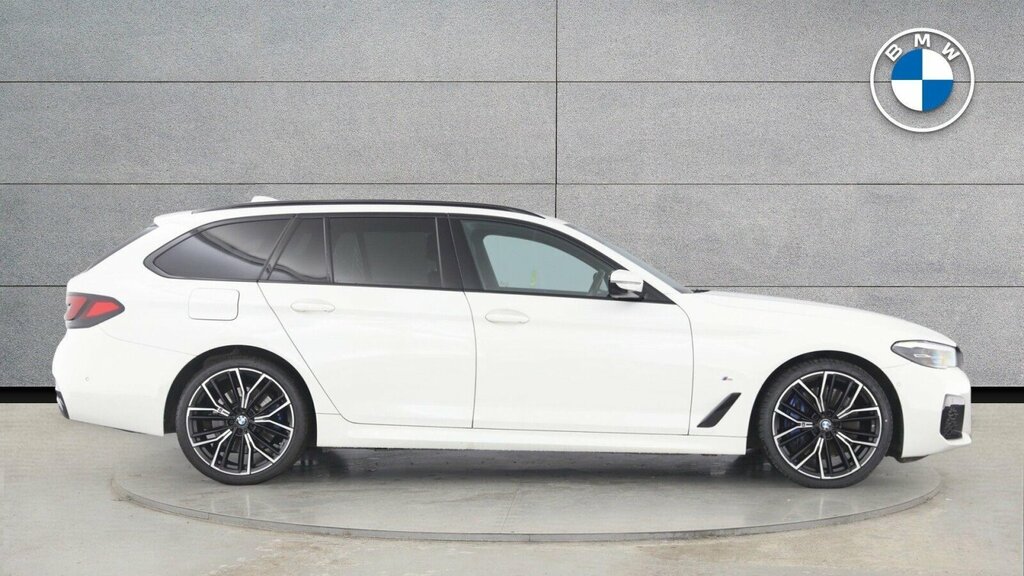BMW 5 Series 530D Xdrive M Sport Touring White #3