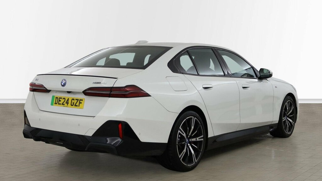 BMW i5 I5 Edrive40 M Sport Pro Saloon White #4