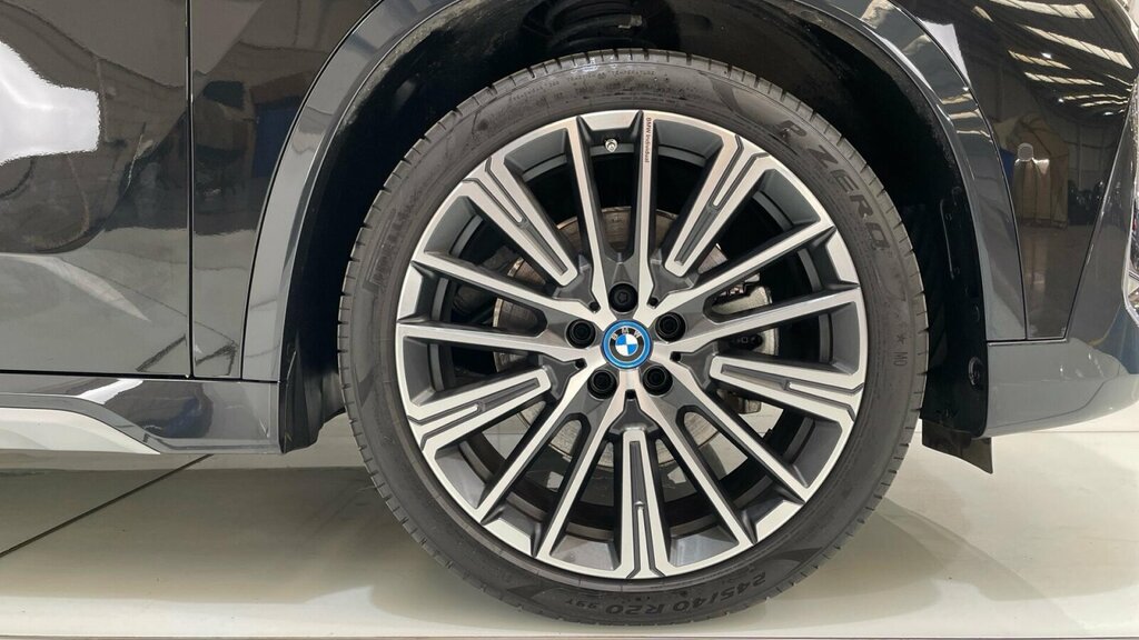 BMW iX1 150Kw Edrive20 Shadow Edition 65Kwh Black #36