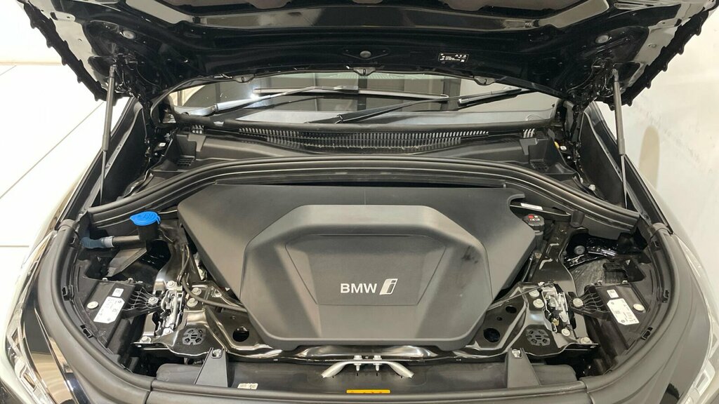 BMW iX1 150Kw Edrive20 Shadow Edition 65Kwh Black #33